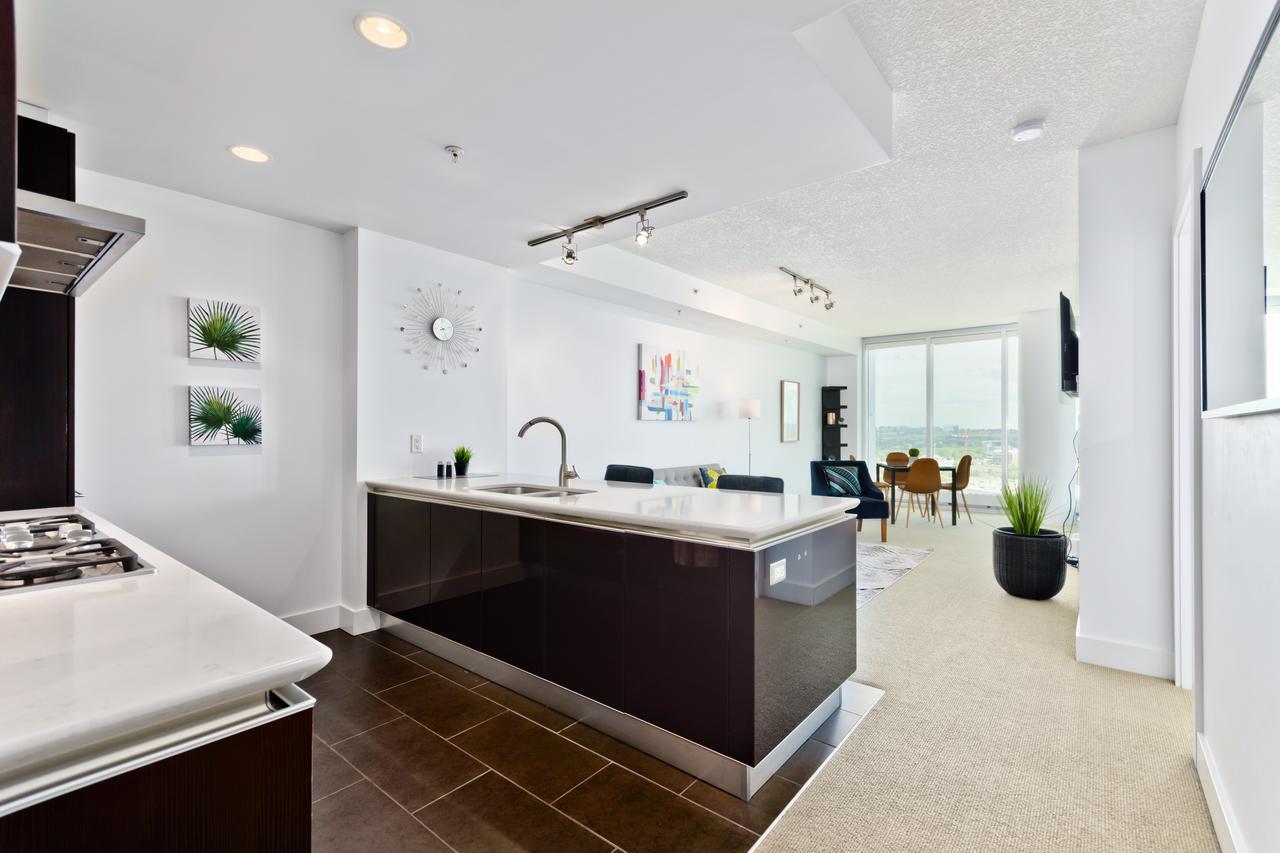 Suite Digs Arriva Calgary Bagian luar foto