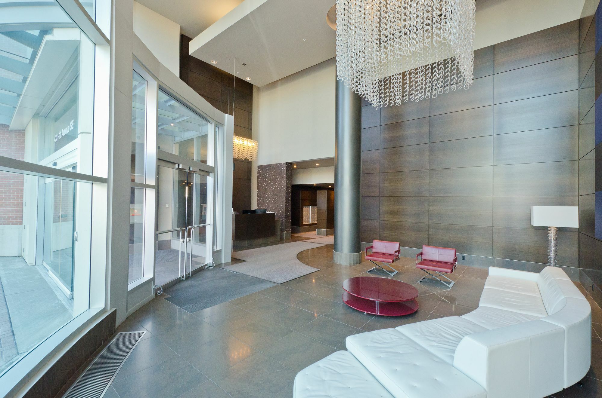 Suite Digs Arriva Calgary Bagian luar foto